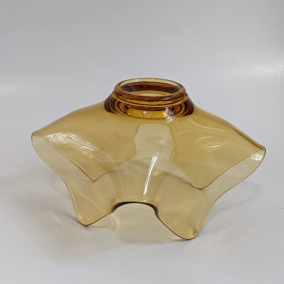 Vintage MCM Amber Ruffled Handkerchief Glass Bowl, Mid Century Decor Art Glass - Picture 6 of 10
